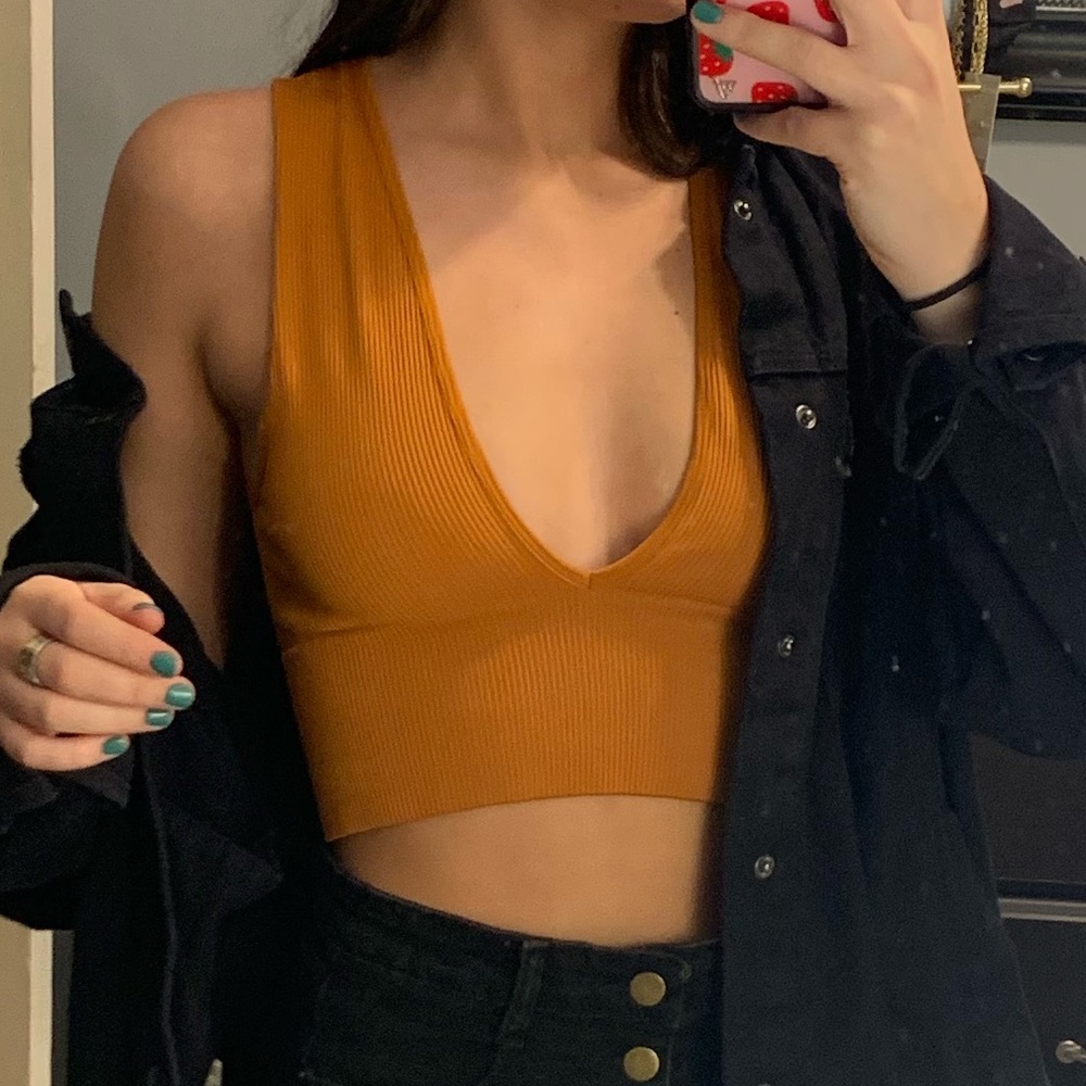 COPY - Urban outfitter crop top